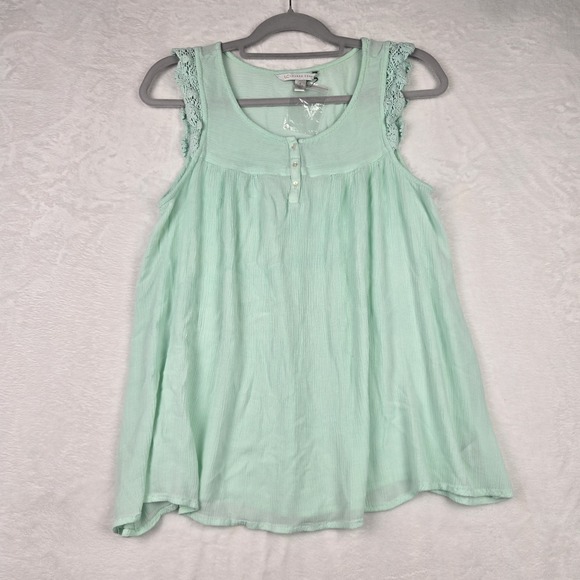 LC Lauren Conrad Tops - NWOT Lauren Conrad Light Green Sleeveless‎ Blouse Small Crochet